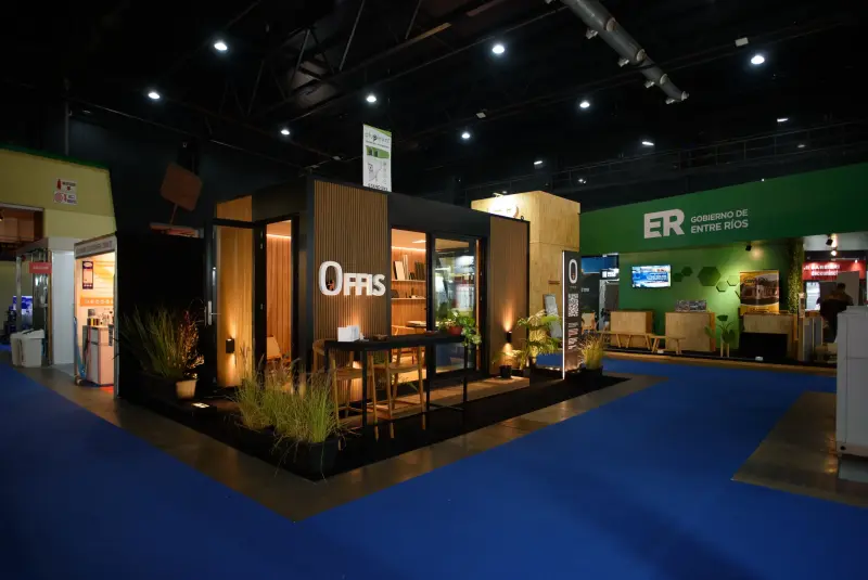 Stand Offis BATEV en La Rural - vista general