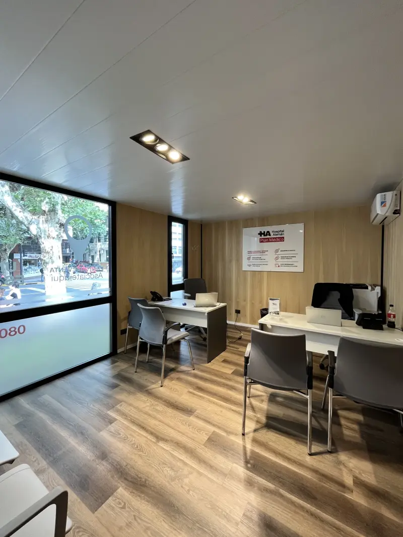 Oficina comercial del Hospital Alemán dentro del módulo Offis